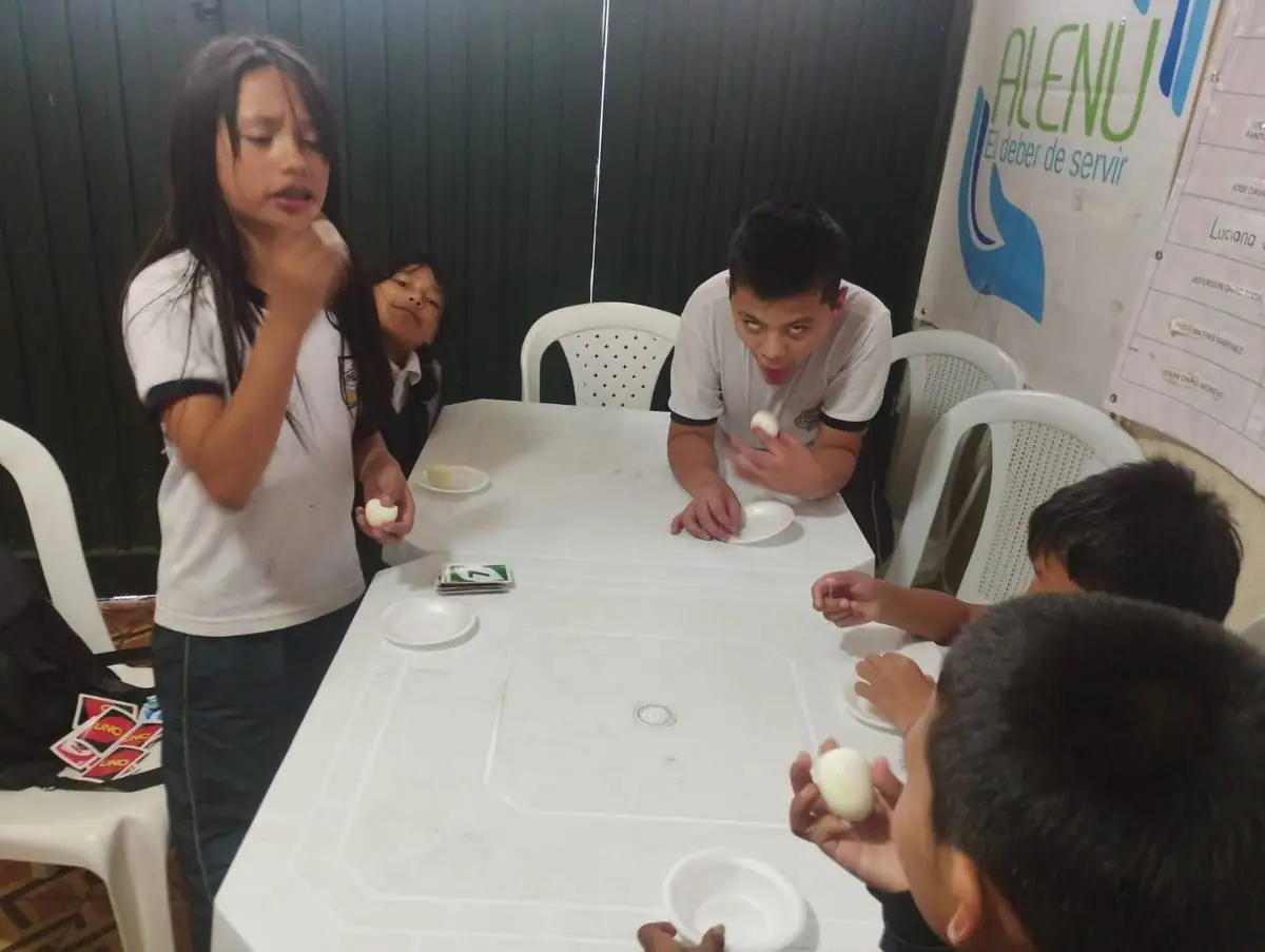 Apoyo comunitario solidario